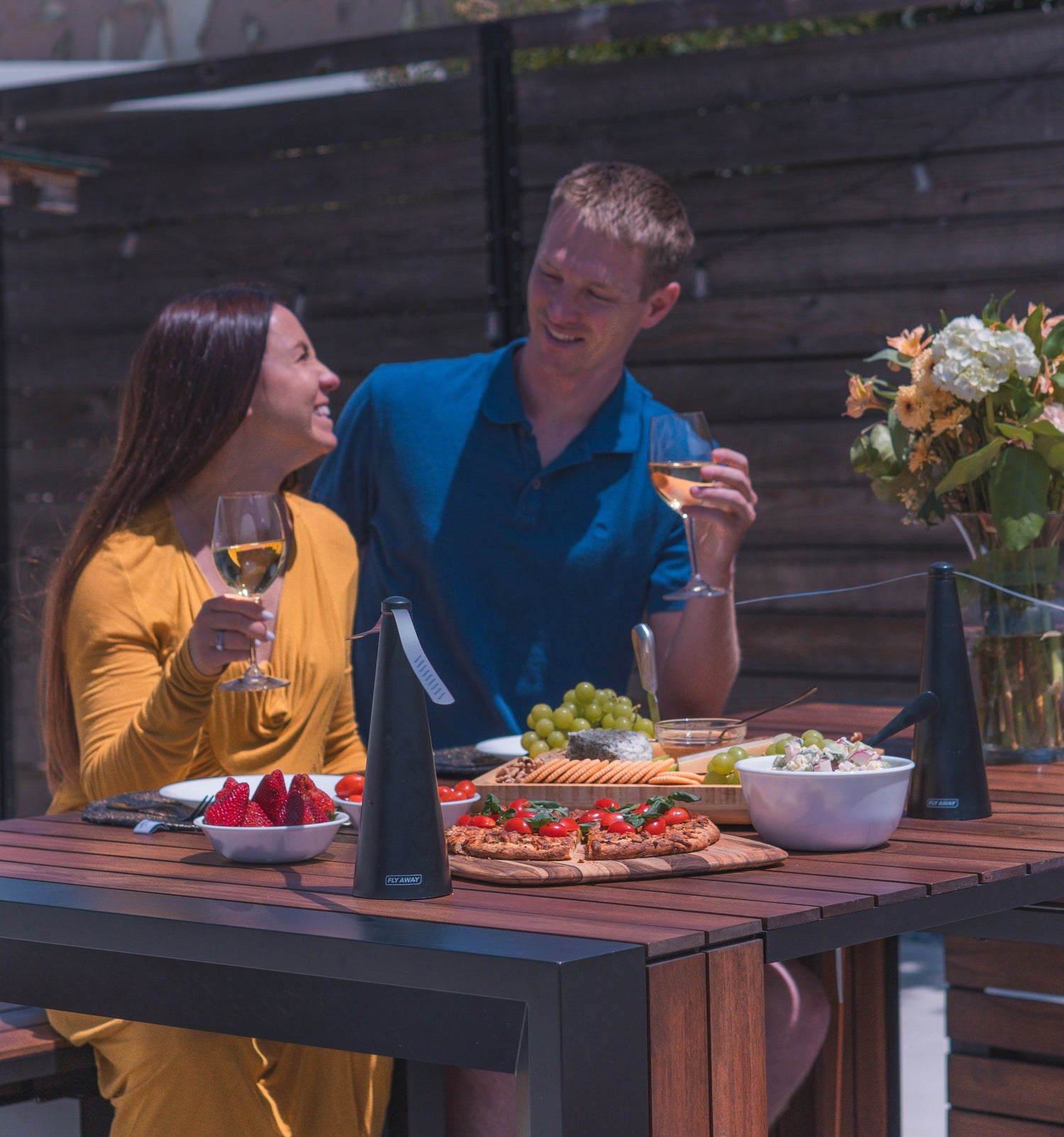 Fly Fans for Tables: Do They Really Work? Best Setups for BBQs & Patios